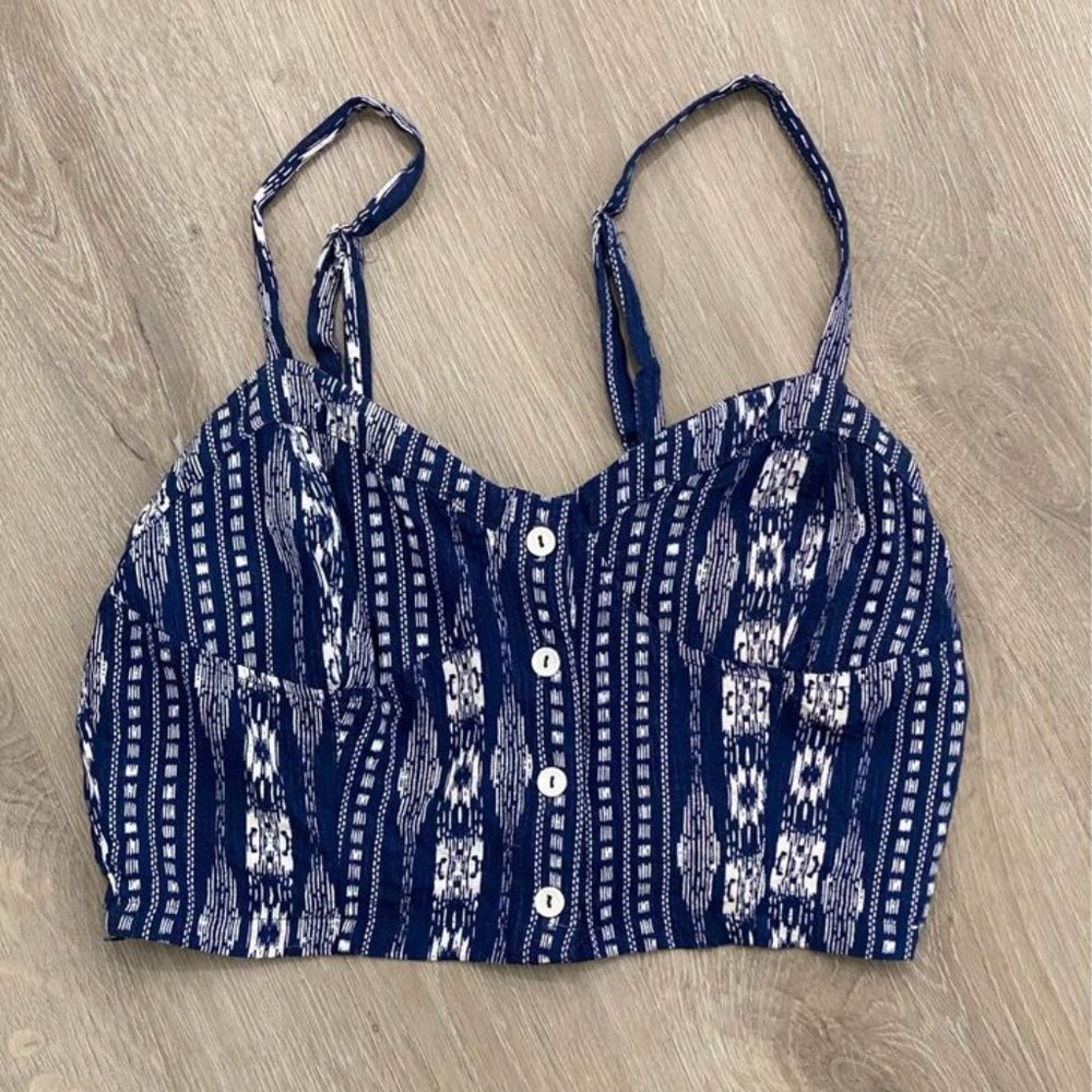 Forever 21 Blue/White Aztec Cropped Cami - L